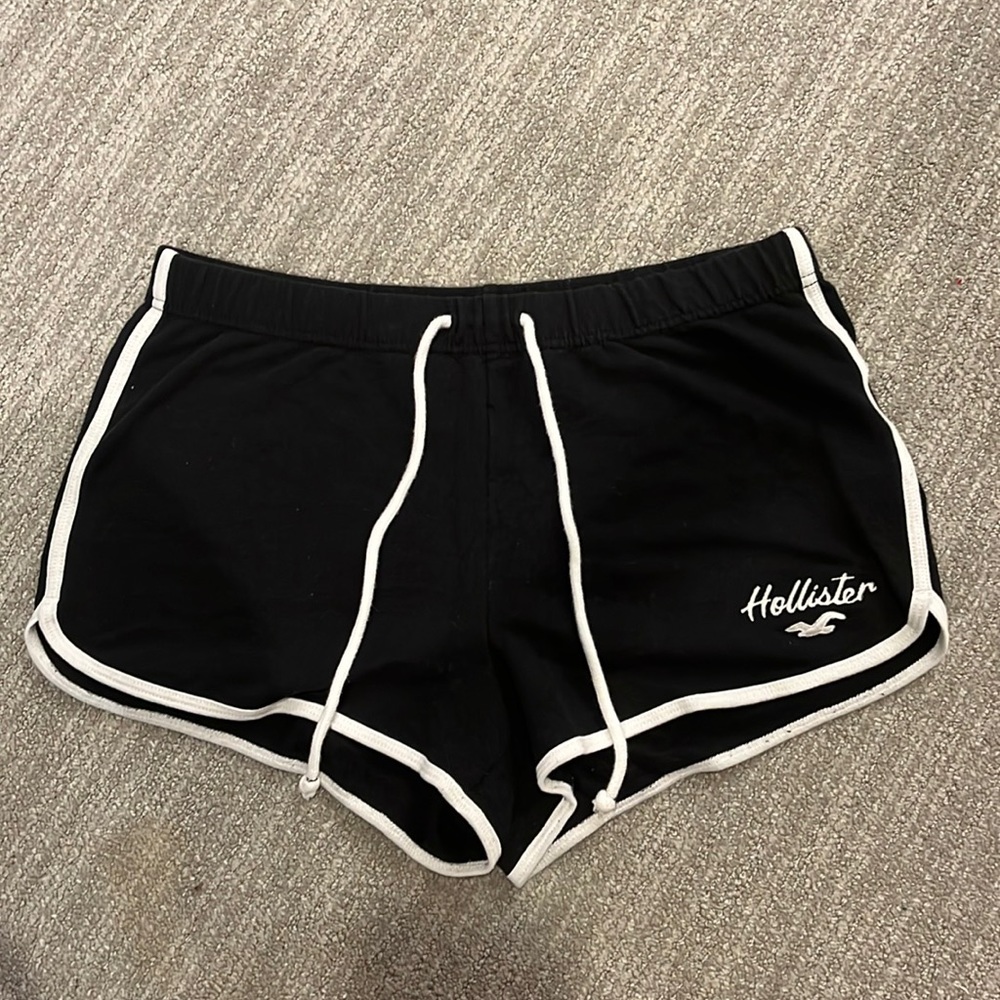 Short black shorts - comfortable, loungewear:)